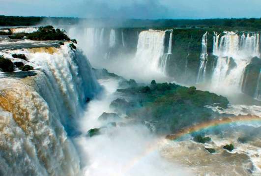 Cataratas-de-Iguazu-desde-Argentina