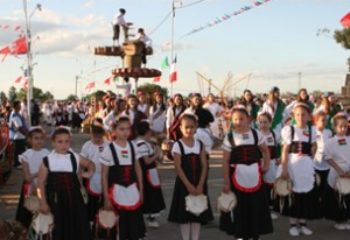 Fiesta Nacional de la Colonización